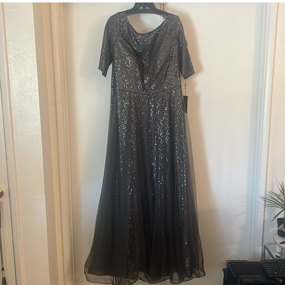 Le Femme Formal Evening Dress - Picture 3 of 16